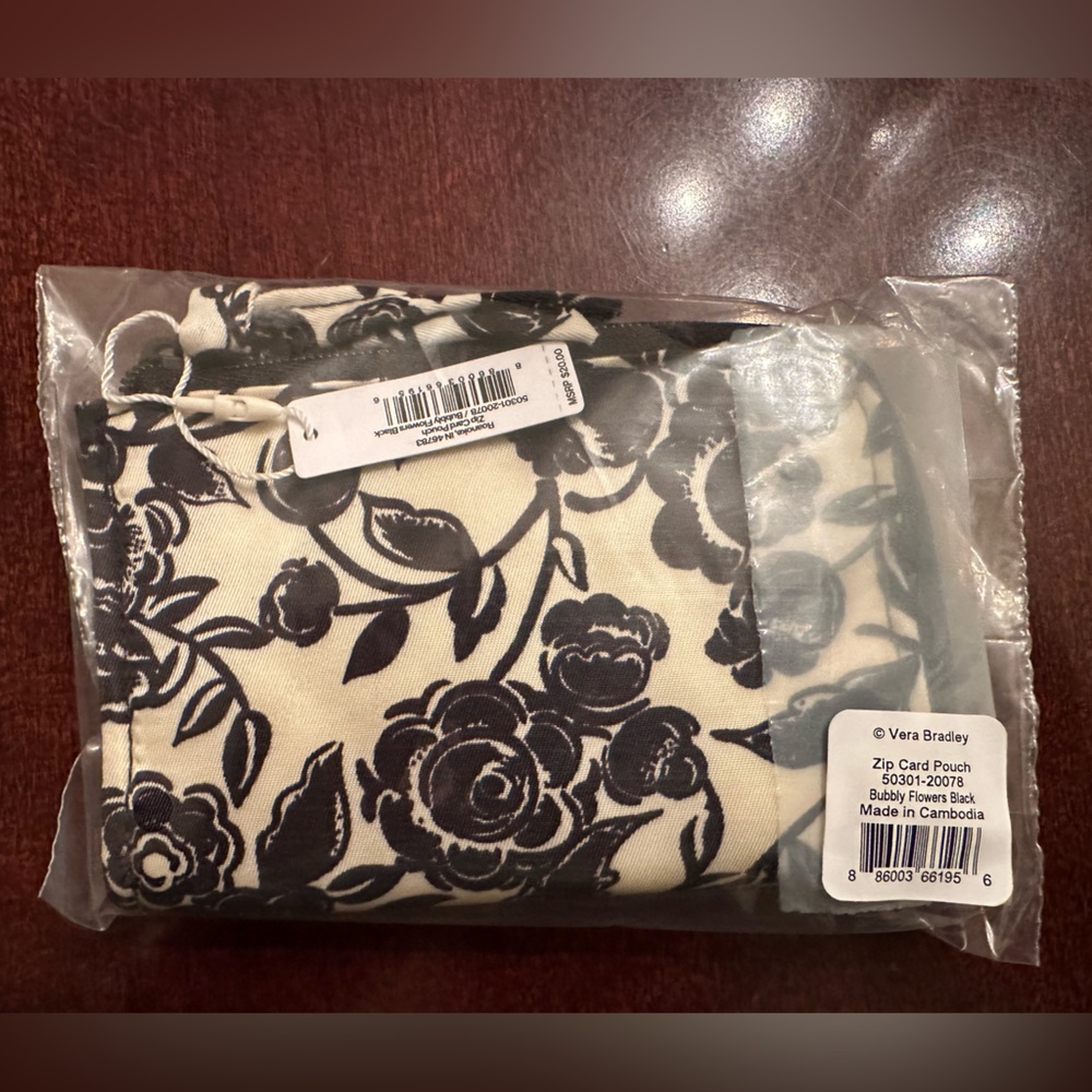 Vera Bradley Zip Card Pouch Bubbly Flowers Black NWT - Picture 8 of 8